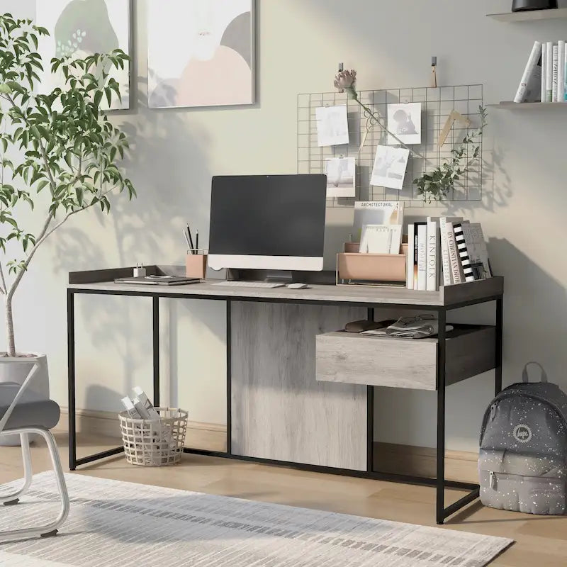 Bureau d'ordinateur en acier de 63 pouces avec ports USB