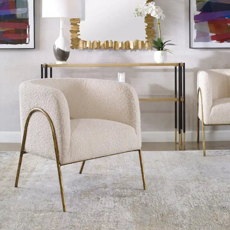 Fauteuil bas en peau de mouton blanc cassé - 27 pouces de largeur x 28,5 pouces de hauteur x 27 pouces de profondeur