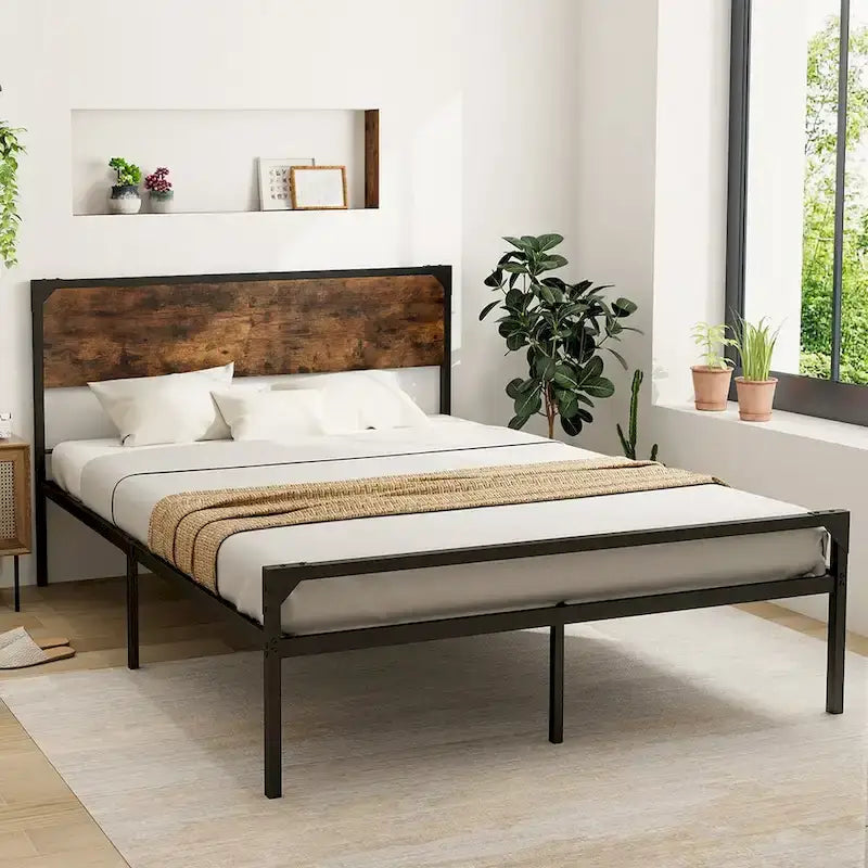 Lit plateforme double/grand format de style rustique avec tête et pied de lit