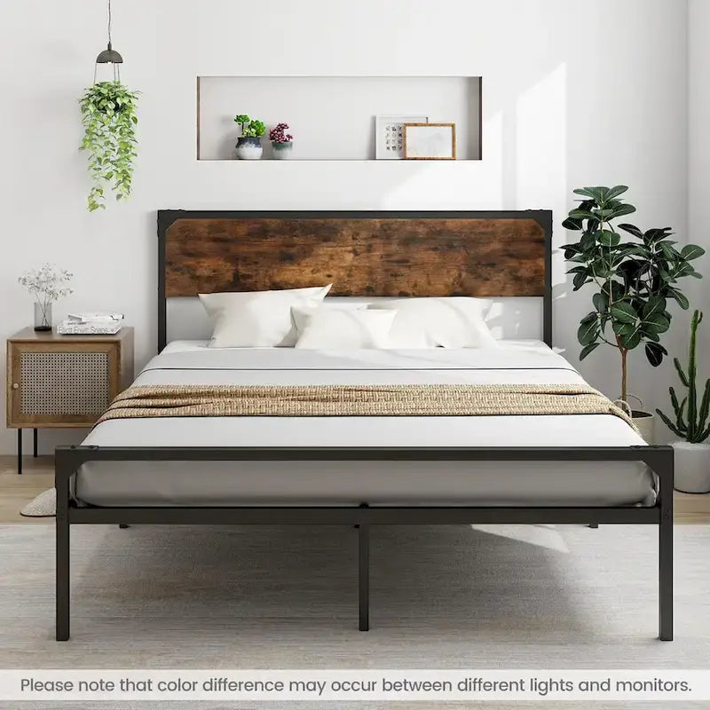 Lit plateforme double/grand format de style rustique avec tête et pied de lit